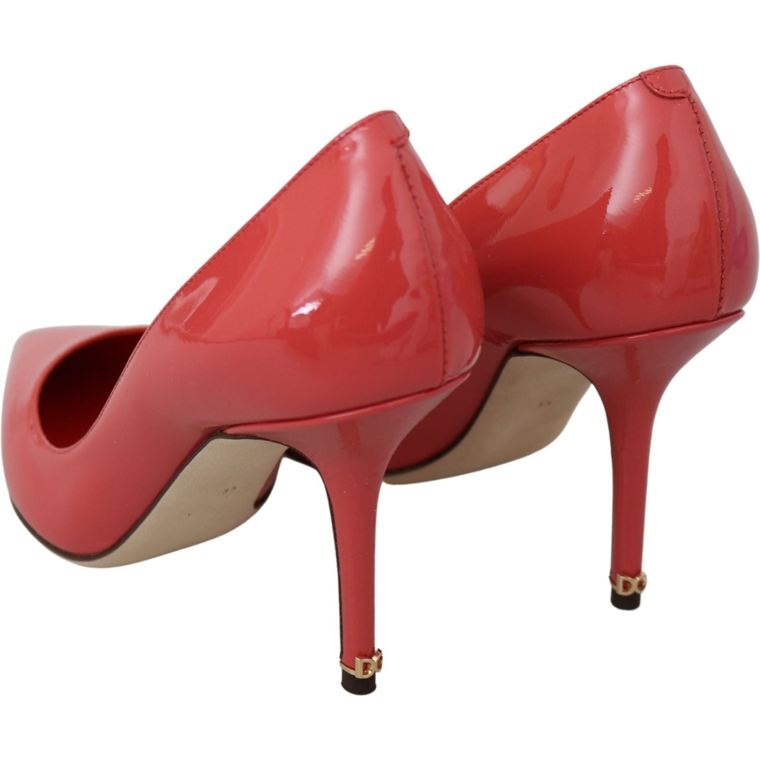 حذاء دولتشي آند غابانا الأنيق المصنوع من الجلد اللامع باللون الوردي الداكن