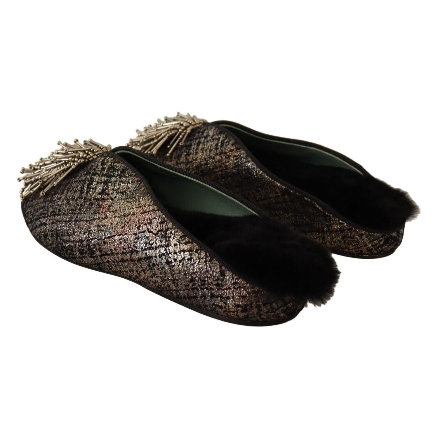 حذاء باولا داركانو الذهبي الساحر من الجلد