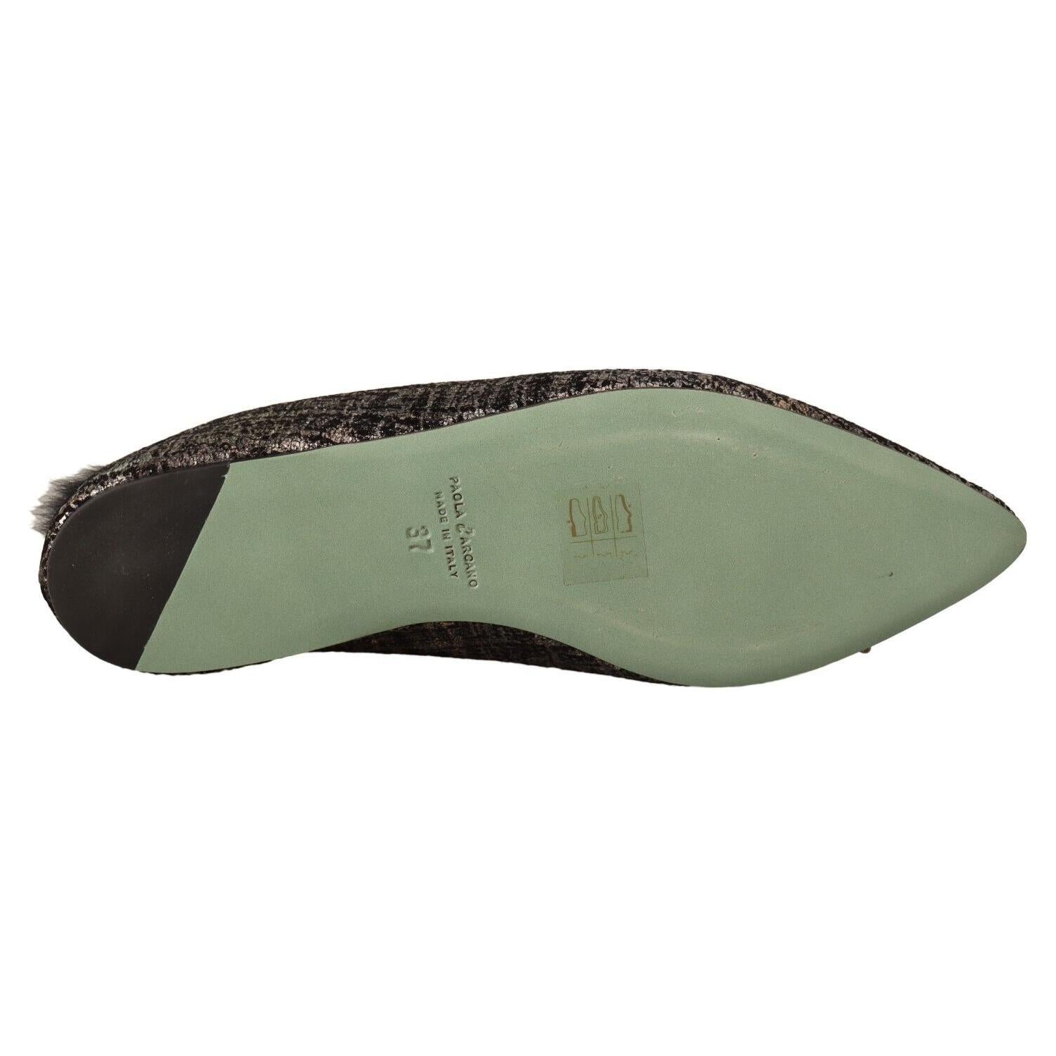 حذاء باولا داركانو الذهبي الساحر من الجلد