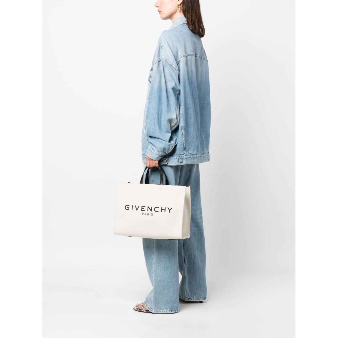 Givenchy Bags.. Beige Shopper Givenchy