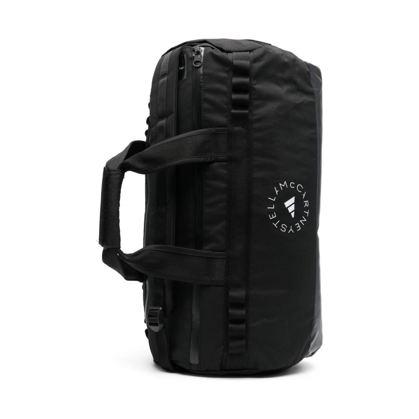 Front view with bag zipped and handles upright.