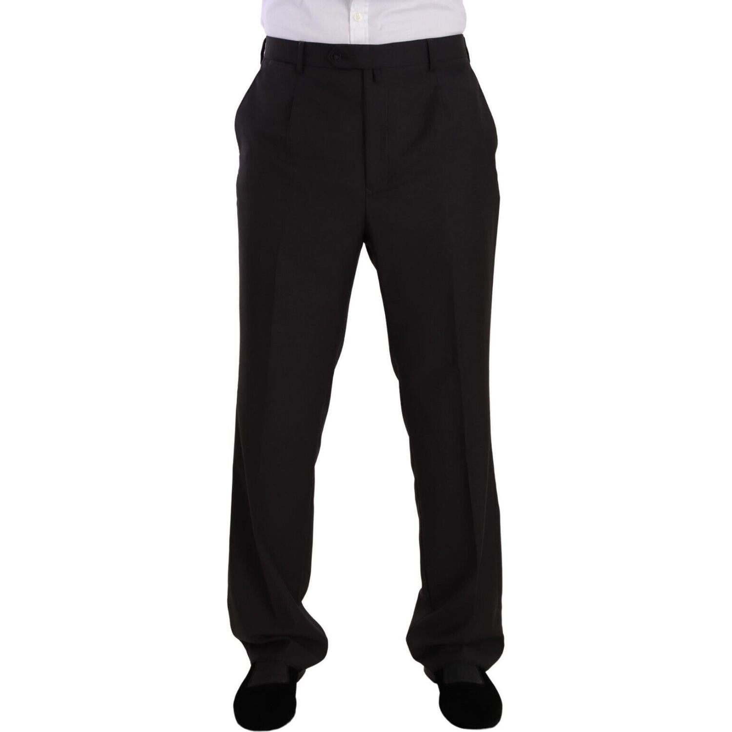 بدلة رجالية رمادية أنيقة مكونة من قطعتين من تصميم دومينيكو تاجلينتي مع ياقة مدببة