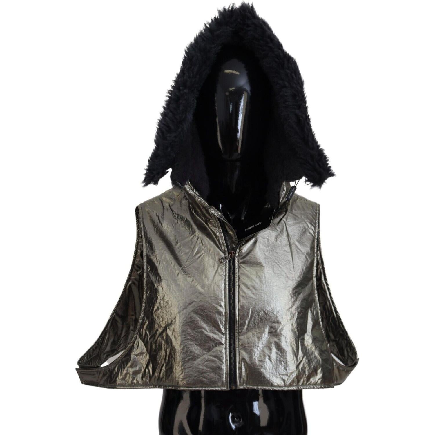 قبعة دولتشي آند غابانا الأنيقة باللون الفضي لتغطية الرأس بالكامل