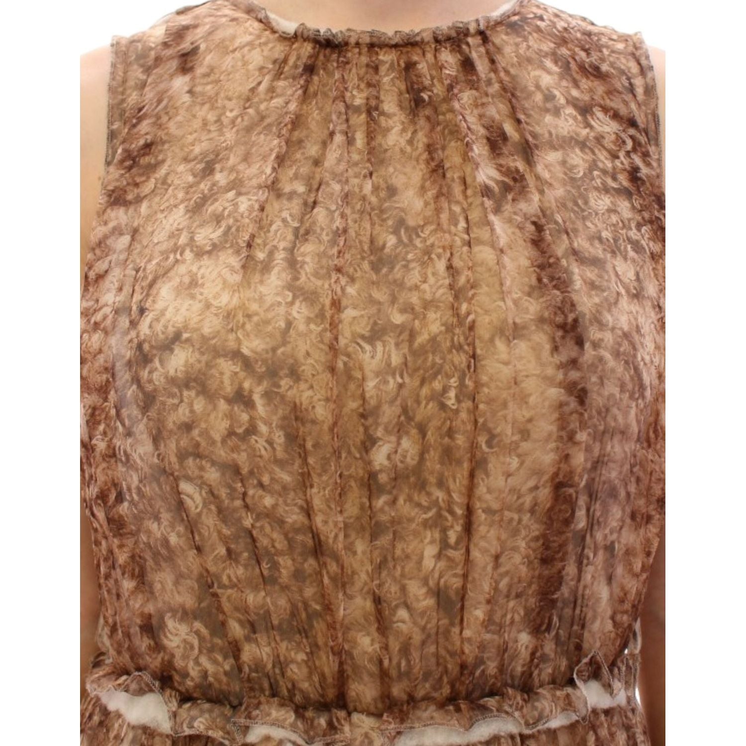 فستان دولتشي آند غابانا الأنيق من الحرير بدون أكمام بطول الركبة