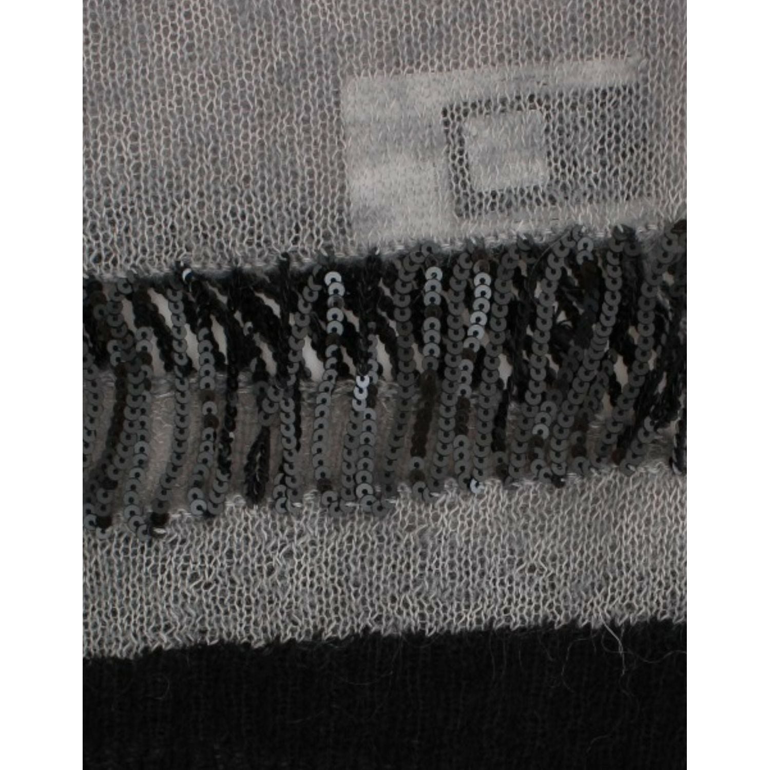 سترة محبوكة مزخرفة غير متماثلة بتصميم وطني أنيق