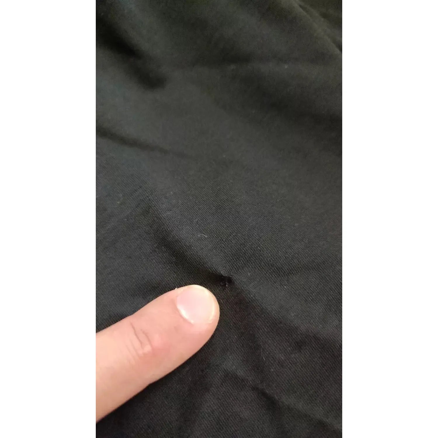 فستان دولتشي آند غابانا متوسط ​​الطول أسود اللون من الصوف