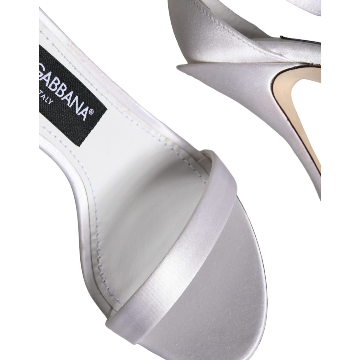 حذاء Dolce &amp; Gabbana KEIRA أبيض بكعب عالٍ وحزام للكاحل