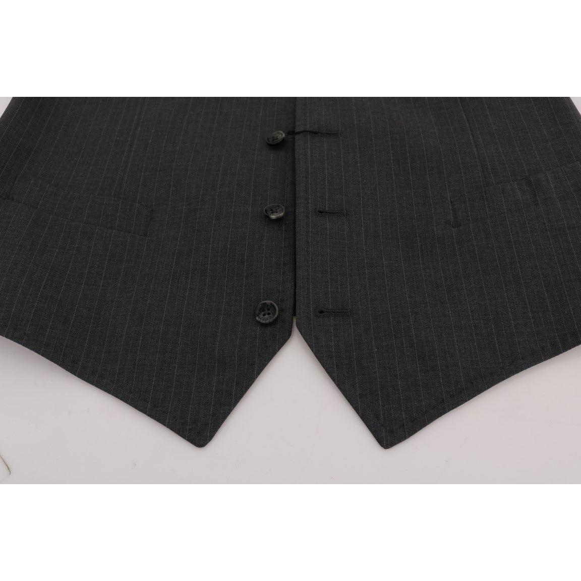 سترة رمادية مخططة أنيقة من دولتشي آند غابانا