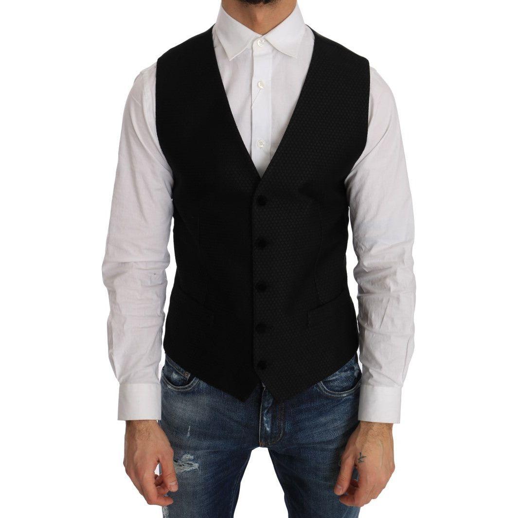 فستان أسود أنيق منقط من دولتشي آند غابانا