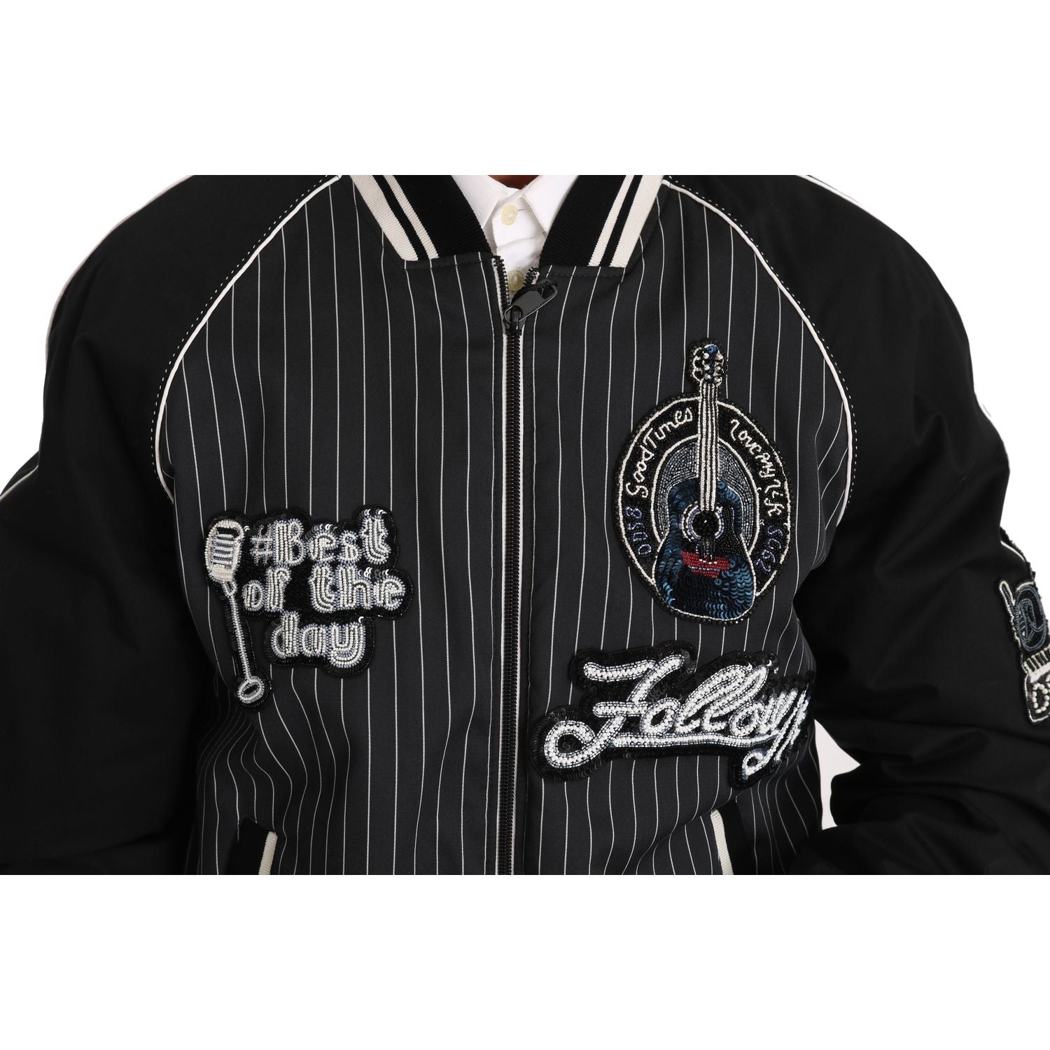 سترة بومبر سوداء أنيقة مزينة بالترتر من دولتشي آند غابانا