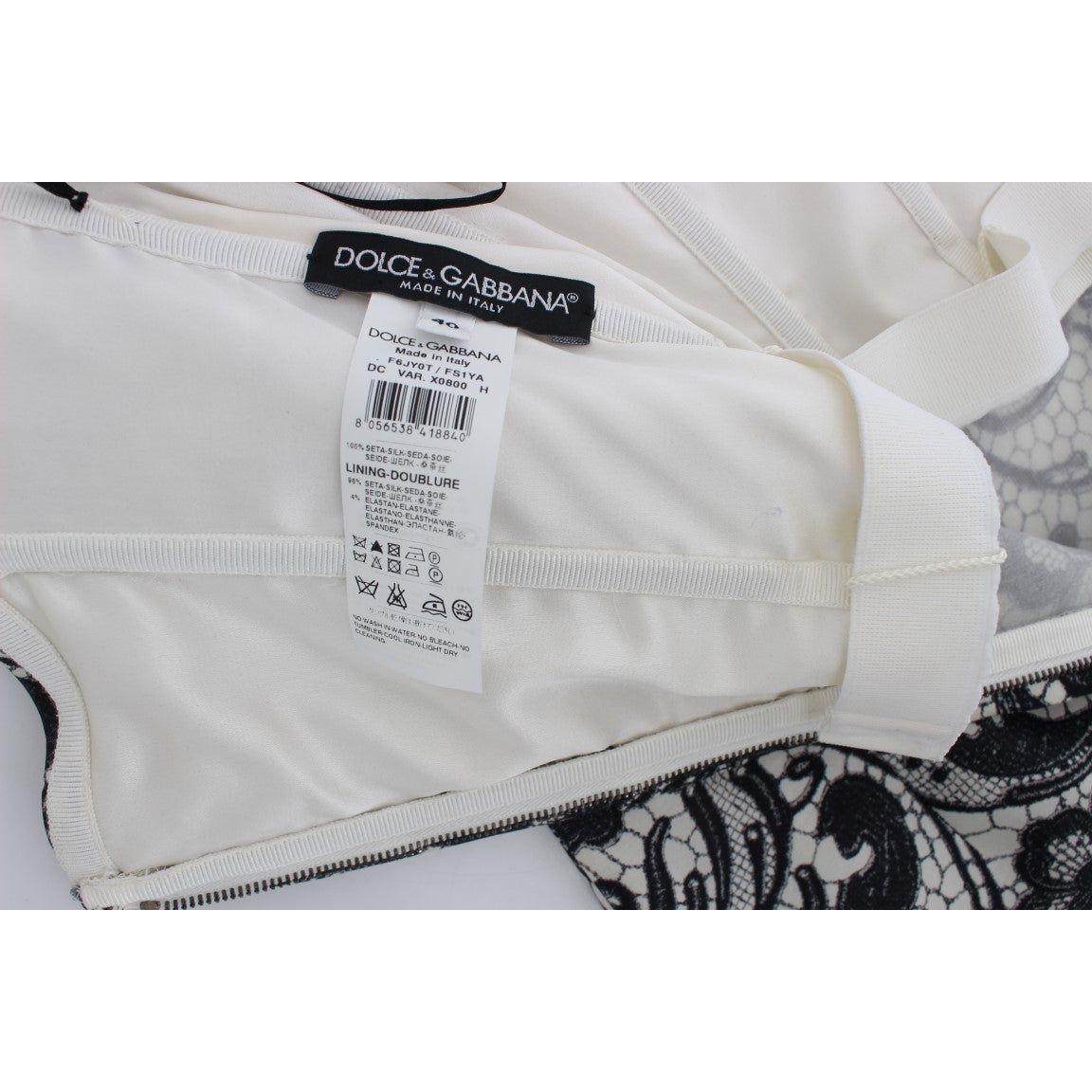 فستان ماكسي أنيق من الحرير والدانتيل من دولتشي آند غابانا